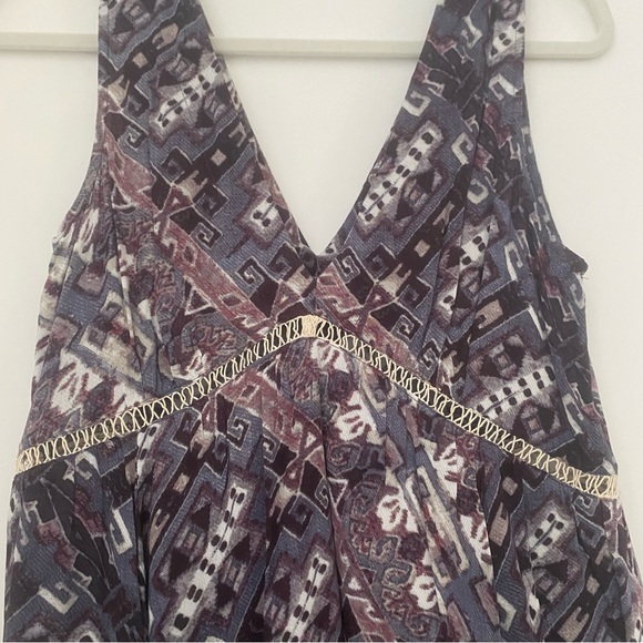 BB Dakota purple patterned shift dress. Size Small. - Picture 3 of 5